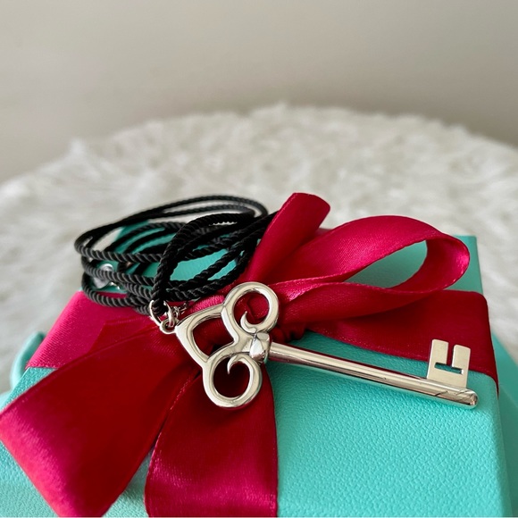 Tiffany and Co. Fleur de lis Key Necklace - Picture 6 of 7
